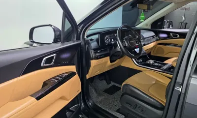 Kia Canival 2023, 53687 км, за 19177.01 USD - фото 10