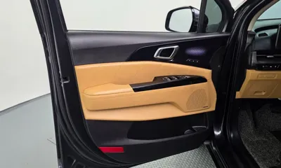 Kia Canival 2023, 53687 км, за 19177.01 USD - фото 24
