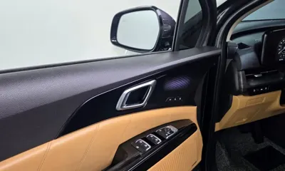 Kia Canival 2023, 53687 км, за 19177.01 USD - фото 26