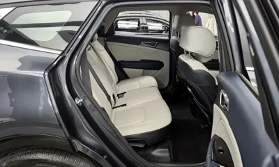 Kia Sportage 2023, 38159 км, за 18392.01 USD - фото 12