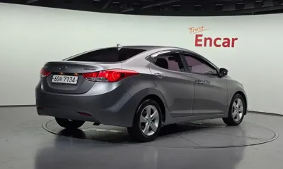 Hyundai Avante 2011, 141488 км, за 1921.83 USD