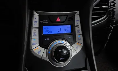 Hyundai Avante 2011, 141488 км, за 1920.95 USD - фото 17
