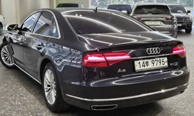 Audi A8 2015, 88053 км, за 13881.55 USD
