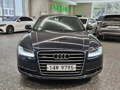 Audi A8 2015, 88053 км, за 13881.55 USD