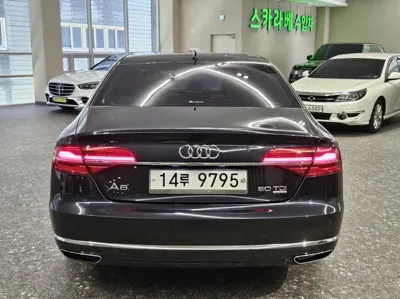 Audi A8 2015, 88053 км, за 13881.55 USD