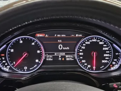 Audi A8 2015, 88053 км, за 13881.55 USD - фото 8