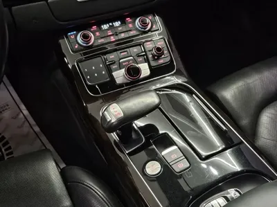 Audi A8 2015, 88053 км, за 13881.55 USD - фото 9