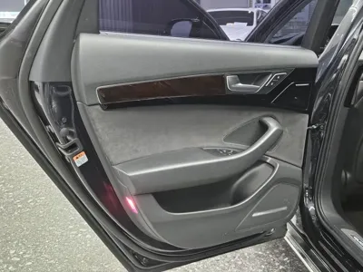 Audi A8 2015, 88053 км, за 13881.55 USD - фото 13