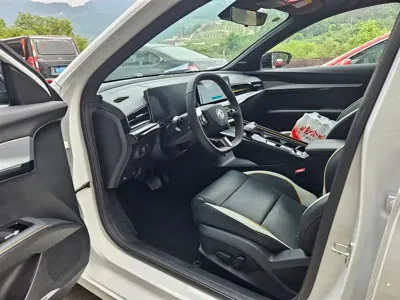 MG MG5 Scorpio 2022, 11000 км, за 7337.66 USD