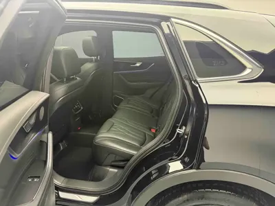 Hongqi Hongqi HS5 2026, 3800 км, за 17945.42 USD