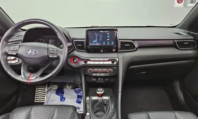 Hyundai Veloster 2019, 66601 км, за 8527.24 USD - фото 7