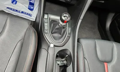 Hyundai Veloster 2019, 66601 км, за 8527.24 USD - фото 9