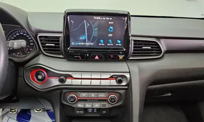 Hyundai Veloster 2019, 66601 км, за 8527.24 USD - фото 15