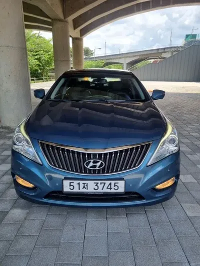 Hyundai Grandeur 2015, 186170 км, за 4167.48 USD