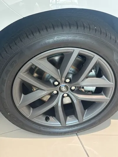 Land Rover Range Rover Velar 2026, 781 км, за 53070.24 USD