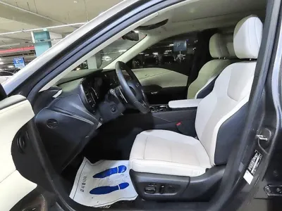 Lexus RX 2024, 32669 км, за 53929.27 USD - фото 9
