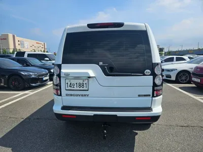 Land Rover Discovery 2014, 140216 км, за 10944.63 USD