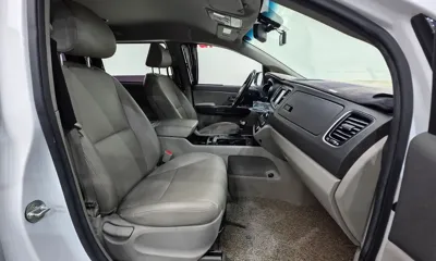 Kia Canival 2018, 191534 км, за 4926.43 USD - фото 10