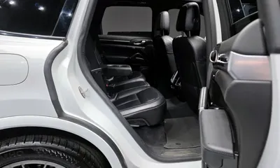 Porsche Cayenne 2017, 175717 км, за 16783.78 USD - фото 12