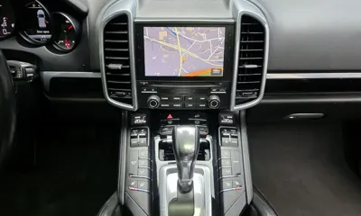 Porsche Cayenne 2017, 175717 км, за 16783.78 USD - фото 16