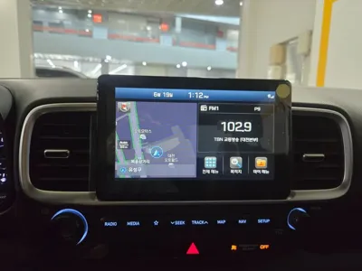 Hyundai Venue 2020, 107522 км, за 8395.03 USD - фото 8
