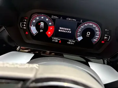 Audi A3 2023, 11900 км, за 24425.66 USD - фото 8