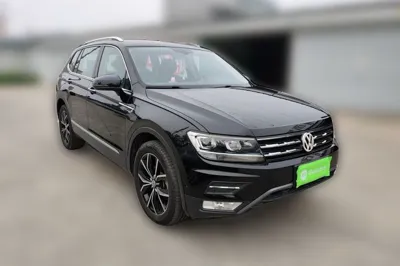 Volkswagen Tiguan L 2019, 89000 км, за 11908 USD