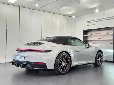 Porsche 911 2025, 3036 км, за 172640.15 USD
