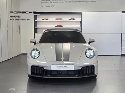 Porsche 911 2025, 3036 км, за 172640.15 USD