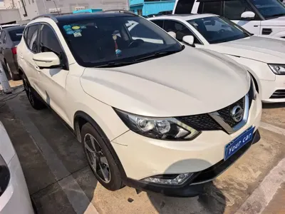 Nissan Qashqai 2016, 82000 км, за 5561.99 USD