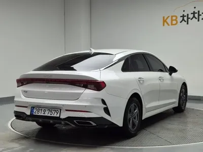 Kia K5 2022, 87910 км, за 10108.97 USD