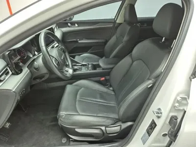 Kia K5 2022, 87910 км, за 10108.97 USD - фото 11