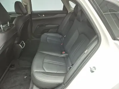 Kia K5 2022, 87910 км, за 10108.97 USD - фото 12