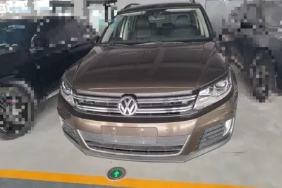 Volkswagen Tiguan 2017, 80100 км, за 8650 USD