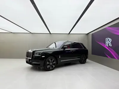 Rolls-Royce Cullinan · 2020 год