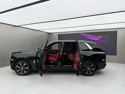 Rolls-Royce Cullinan 2020, 17000 км, за 620574.95 USD