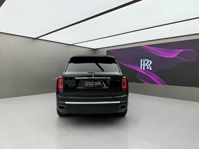 Rolls-Royce Cullinan 2020, 17000 км, за 620574.95 USD