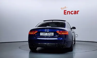 Audi S5 2014, 200992 км, за 12936.35 USD