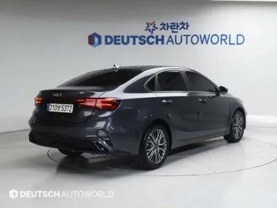 Kia K3 2024, 7300 км, за 14716.41 USD