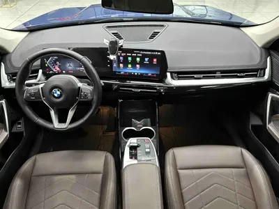 BMW X1 2023, 30000 км, за 33152.07 USD
