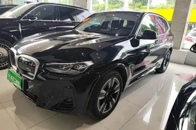BMW iX3 · 2022 год