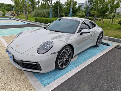 Porsche 911 · 2022 год