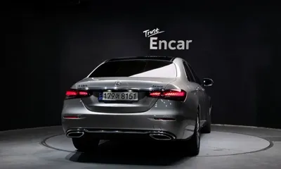 Mercedes-Benz E-Class 2021, 57975 км, за 32164.89 USD