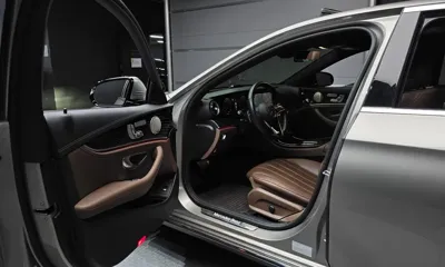Mercedes-Benz E-Class 2021, 57975 км, за 32164.89 USD - фото 11