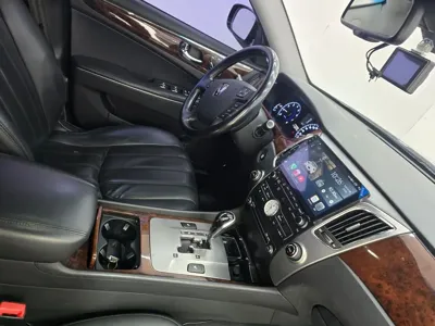 Hyundai Equus 2010, 180446 км, за 2781.45 USD - фото 9