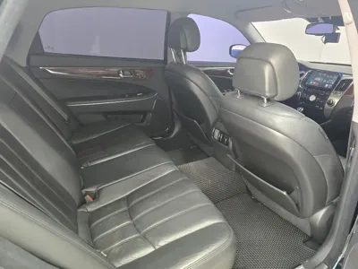Hyundai Equus 2010, 180446 км, за 2781.45 USD - фото 16
