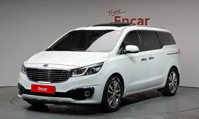 Kia Canival · 2018 год