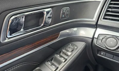 Ford Explorer 2019, 115215 км, за 11105.24 USD - фото 18