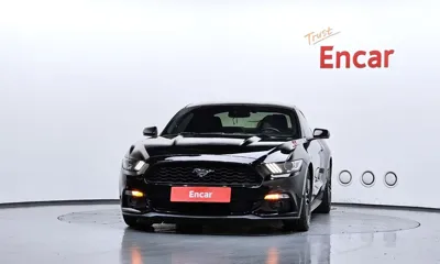 Ford Mustang 2016, 122668 км, за 9237.58 USD