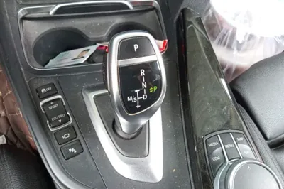 BMW 3 Series 2019, 74000 км, за 15850 USD - фото 14
